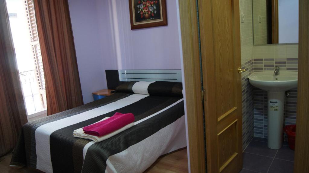 Hotel Casa Huésped Magdalena Madrid Habitación foto
